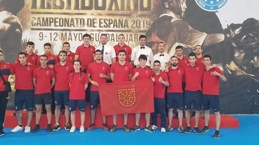 Delegación navarra en el Campeonato de España de Kickboxing.