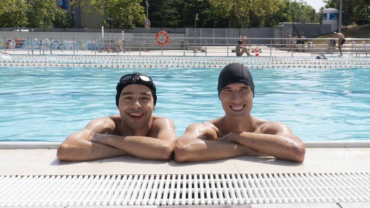 Las piscinas municipales de Vitoria, Gamarra y Mendizorroza son estos días el gran reclamo de los gasteiztarras