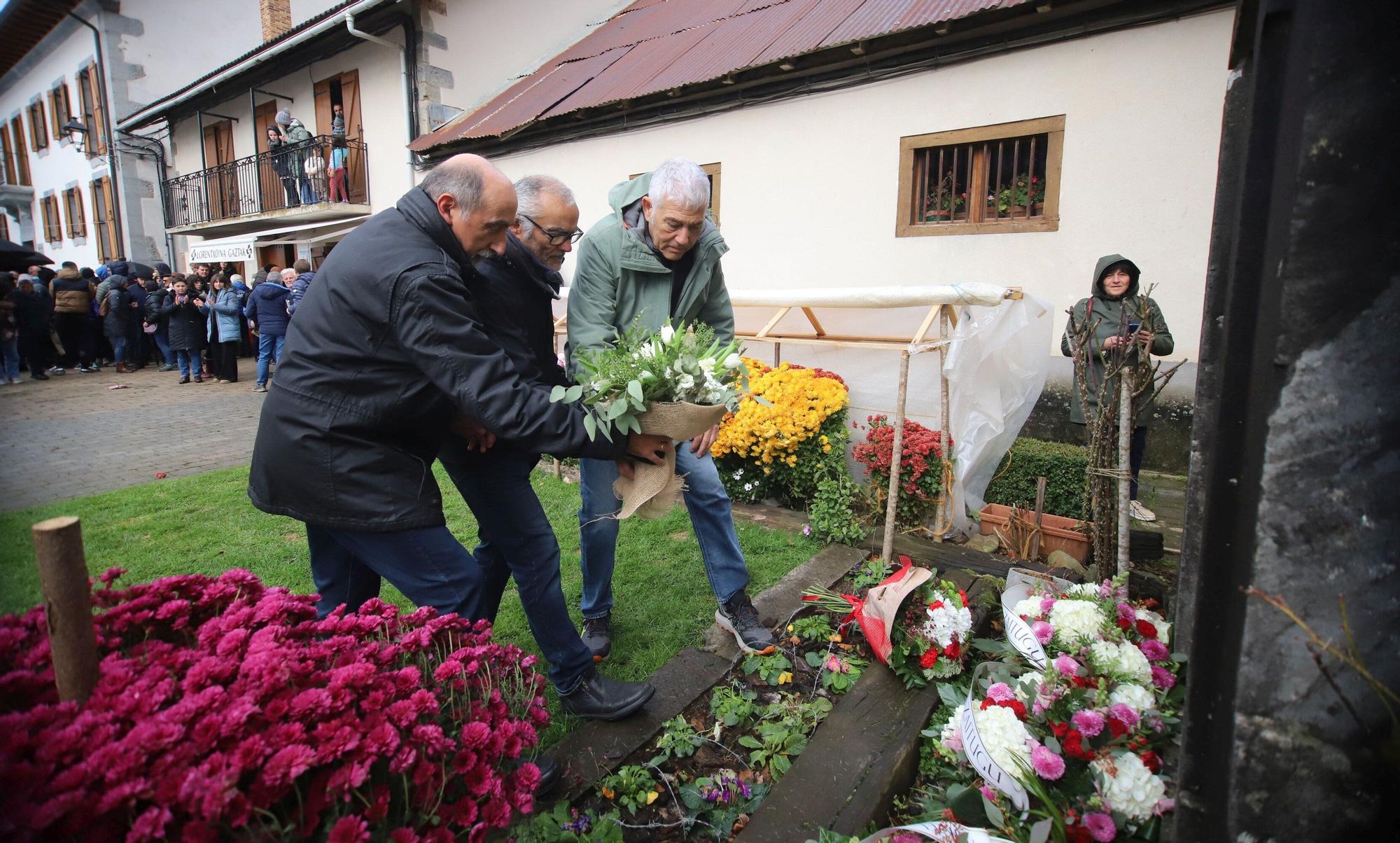 Fotos del homenaje a Mikel Zabalza en el 40 aniversario de su muerte tras ser detenido por la Guardia Civil