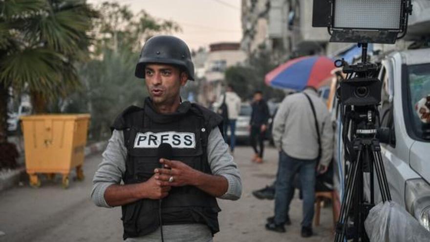 Periodistas palestinos liberados de prisiones israelíes denuncian abusos y maltratos