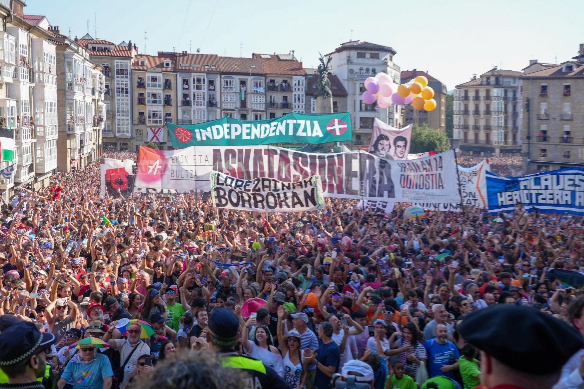 En imágenes: Así ha sido la bajada de Celedón en 2025