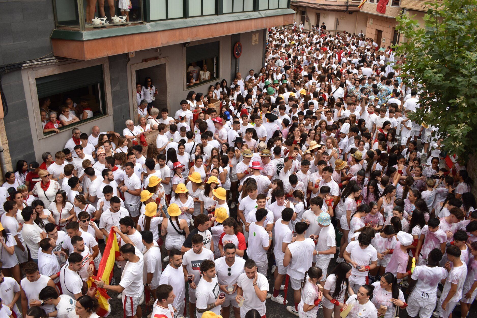 Fotos del chupinazo de fiestas de Azagra