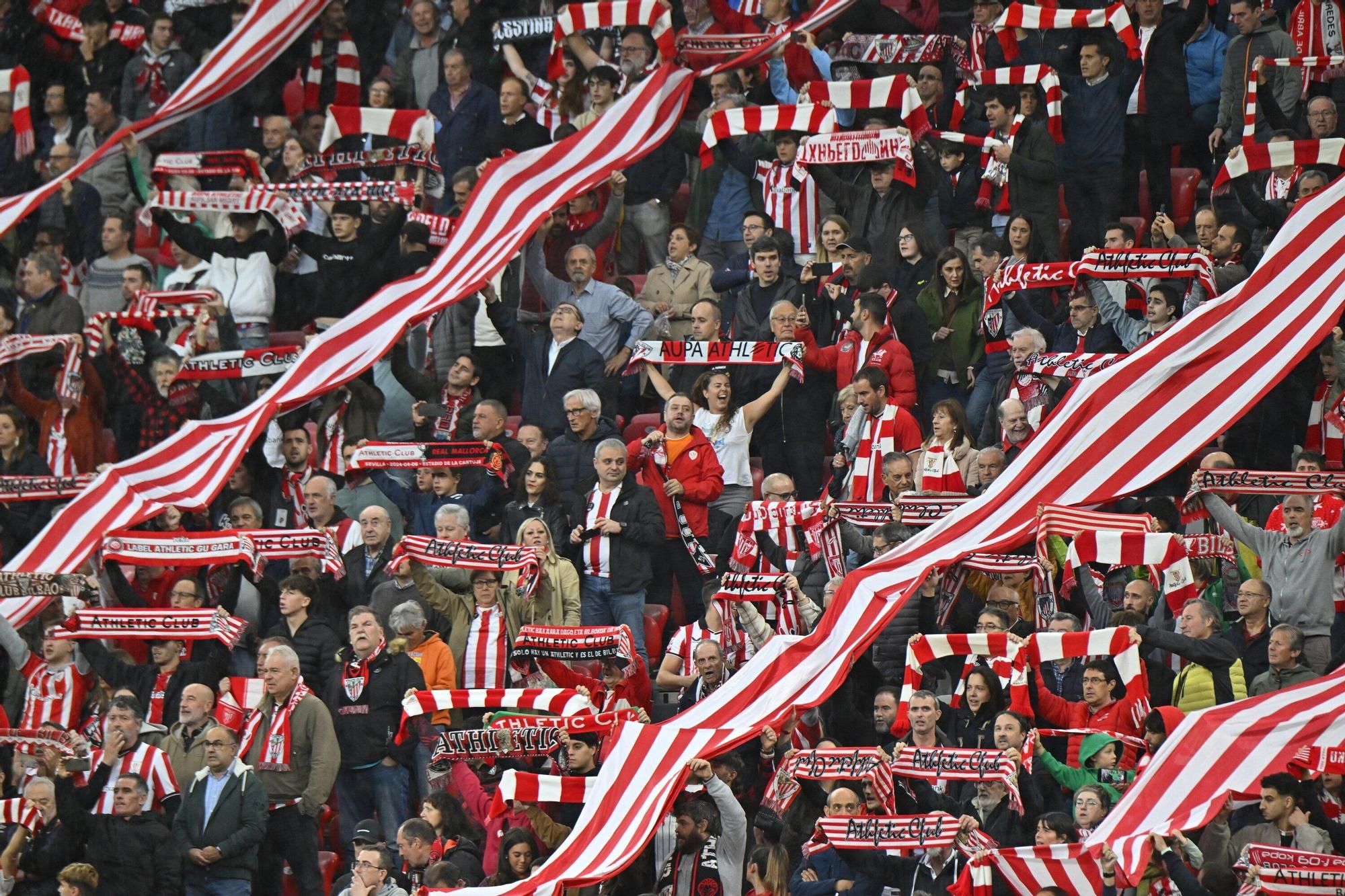 En imágenes: búscate en nuestra galería de la grada del Athletic-Getafe