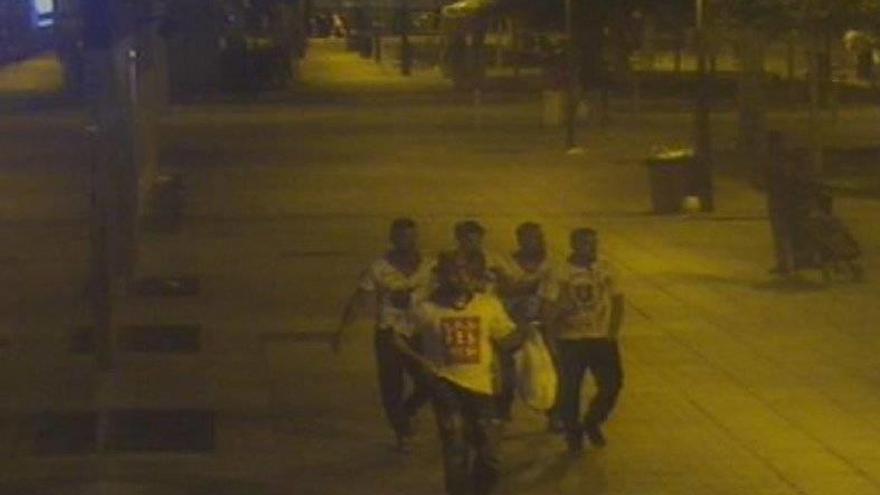 Difusión masiva de los fotogramas de la violación de Iruñea
