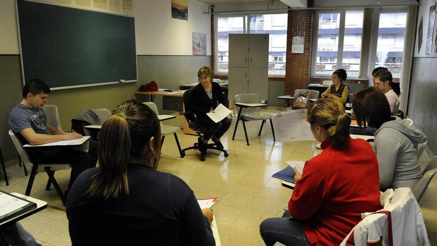 Vitoria oferta 820 plazas para que padres, mayores, extranjeros y hosteleros y comerciantes aprendan euskera