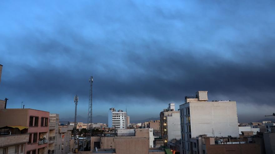 Un grupo de 22 españoles logra salir de Irán por tierra rumbo a Azerbaiyán