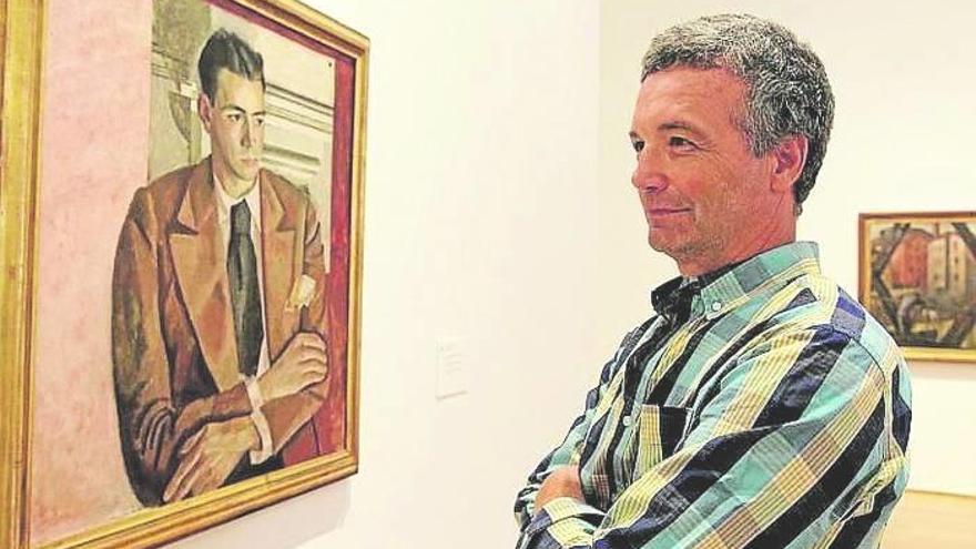 “Contrasta el realismo de la cara con la exageración de la chaqueta”