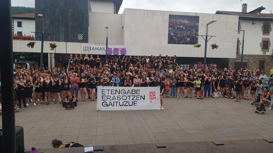 Baztan condena las 5 agresiones sexistas de las fiestas de Santiago