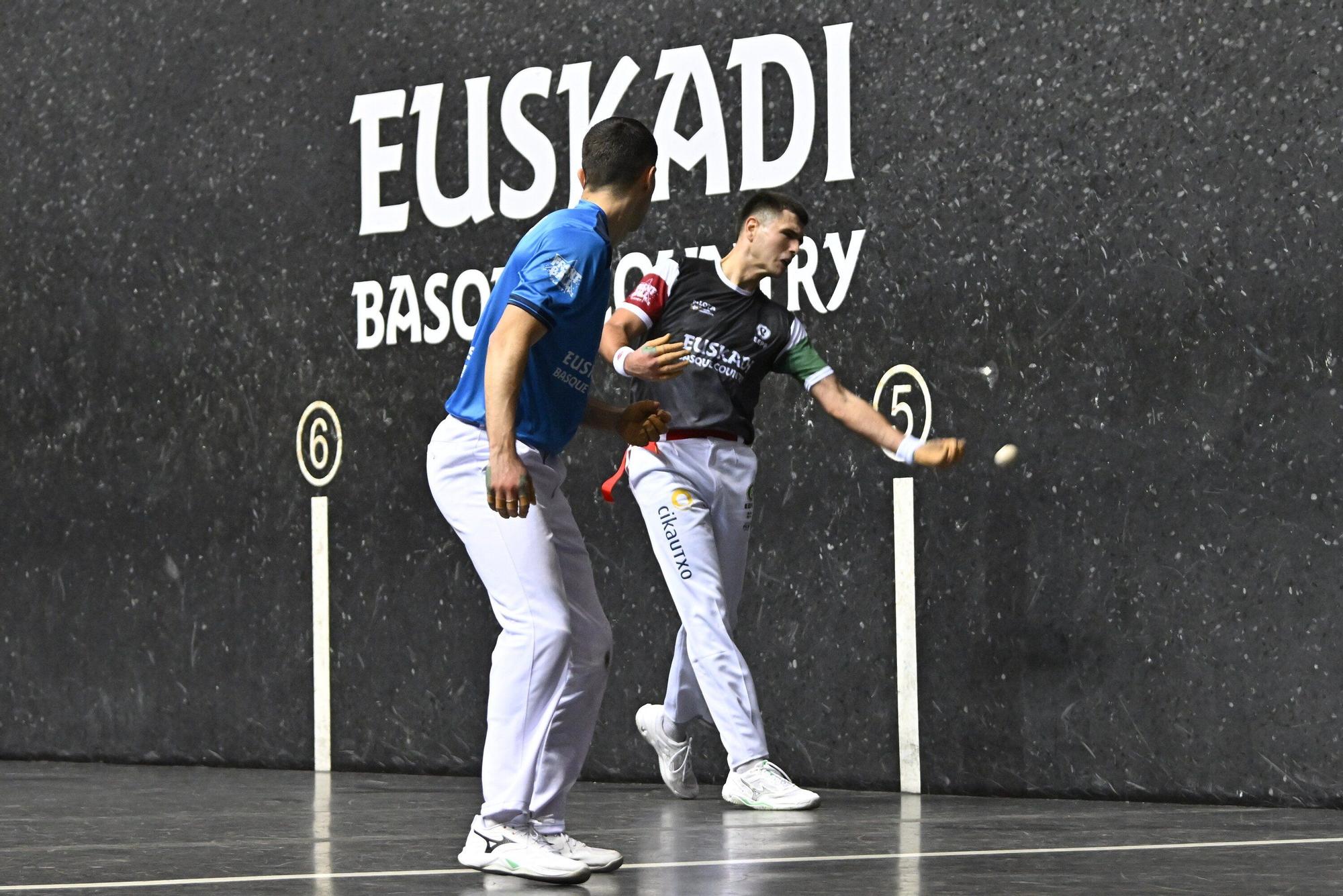 En imágenes: Lizeaga supera a Arribillaga en la final de la Liga de Naciones de mano individual