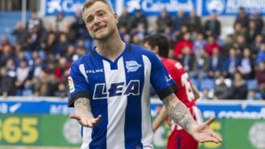 Guidetti, durante un partido con el Alavés.