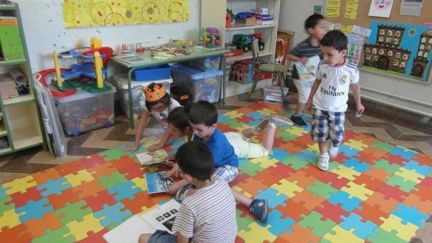 8.973 alumnos y profesores de 68 centros de Pamplona participan en ‘Vamos a leer’