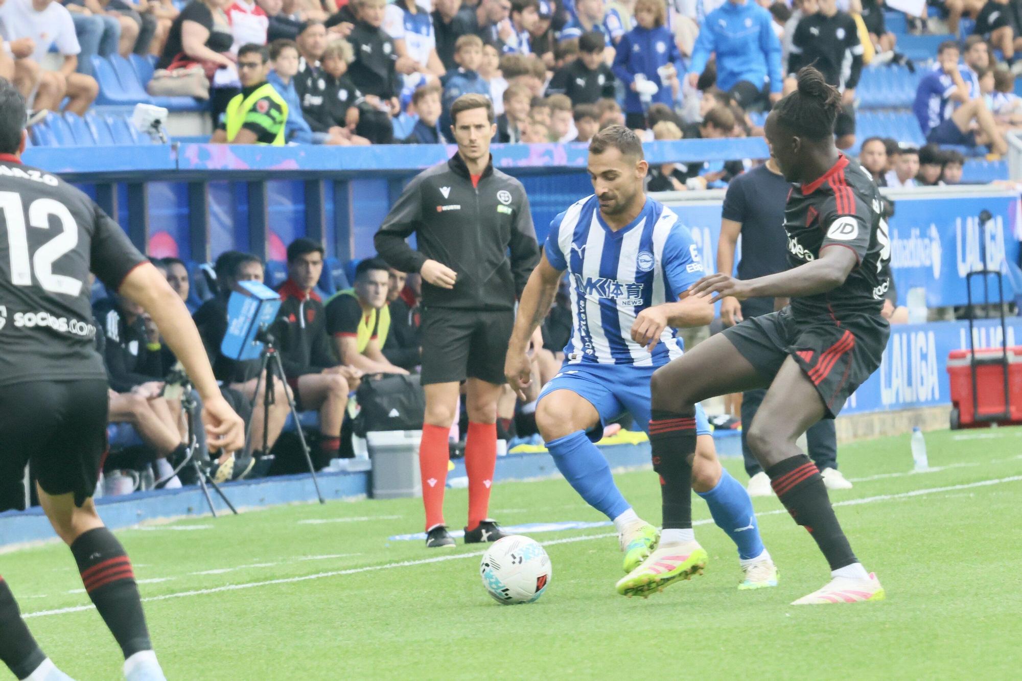 En imágenes: El Alavés cae en Mendizorroza ante el Sevilla