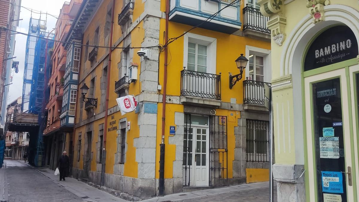 La campaña busca reforzar el comercio local.