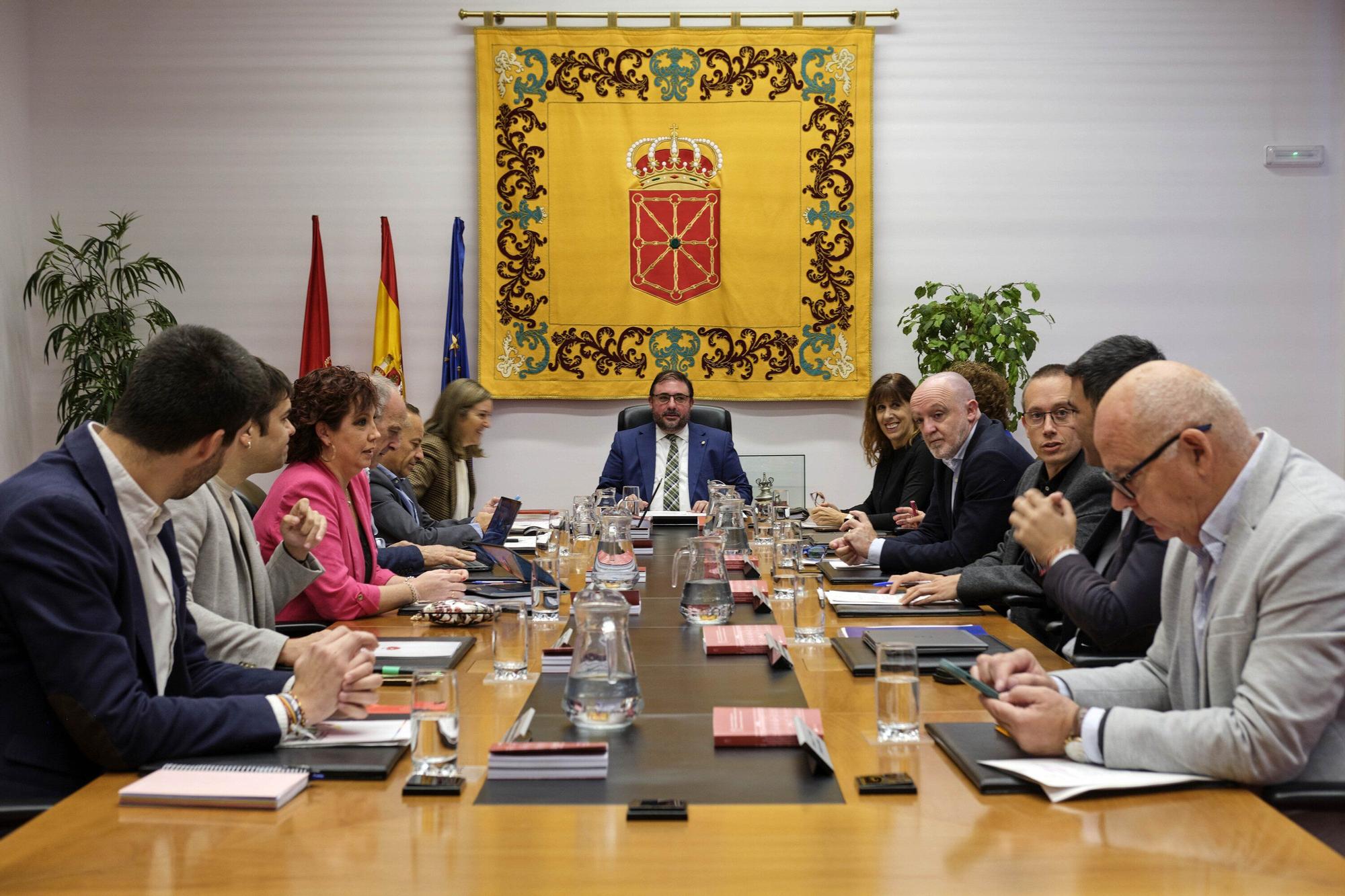 Mesa de Junta y Portavoces del Parlamento de Navarra, este lunes 6 de octubre