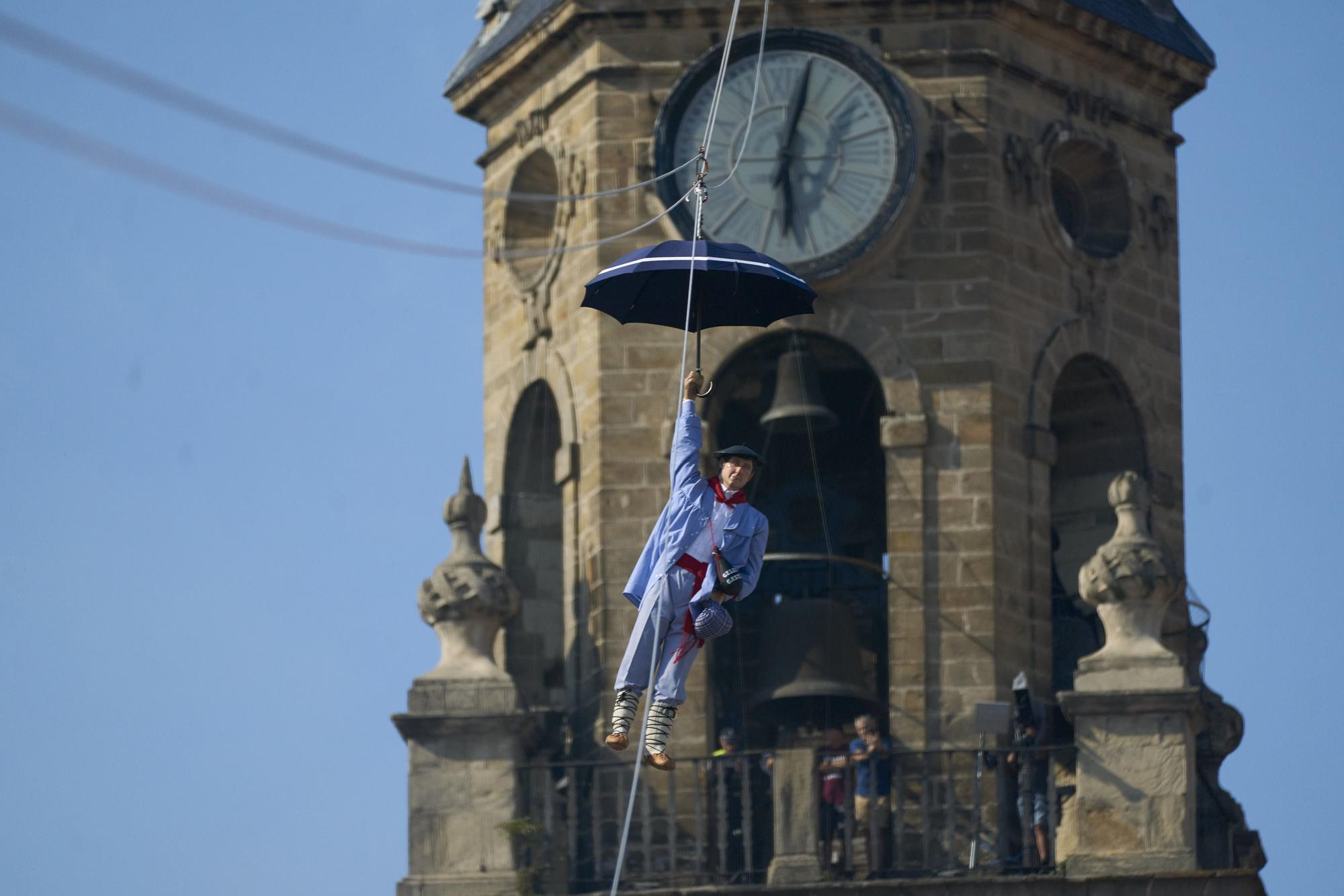 En imágenes: Así ha sido la bajada de Celedón en 2025