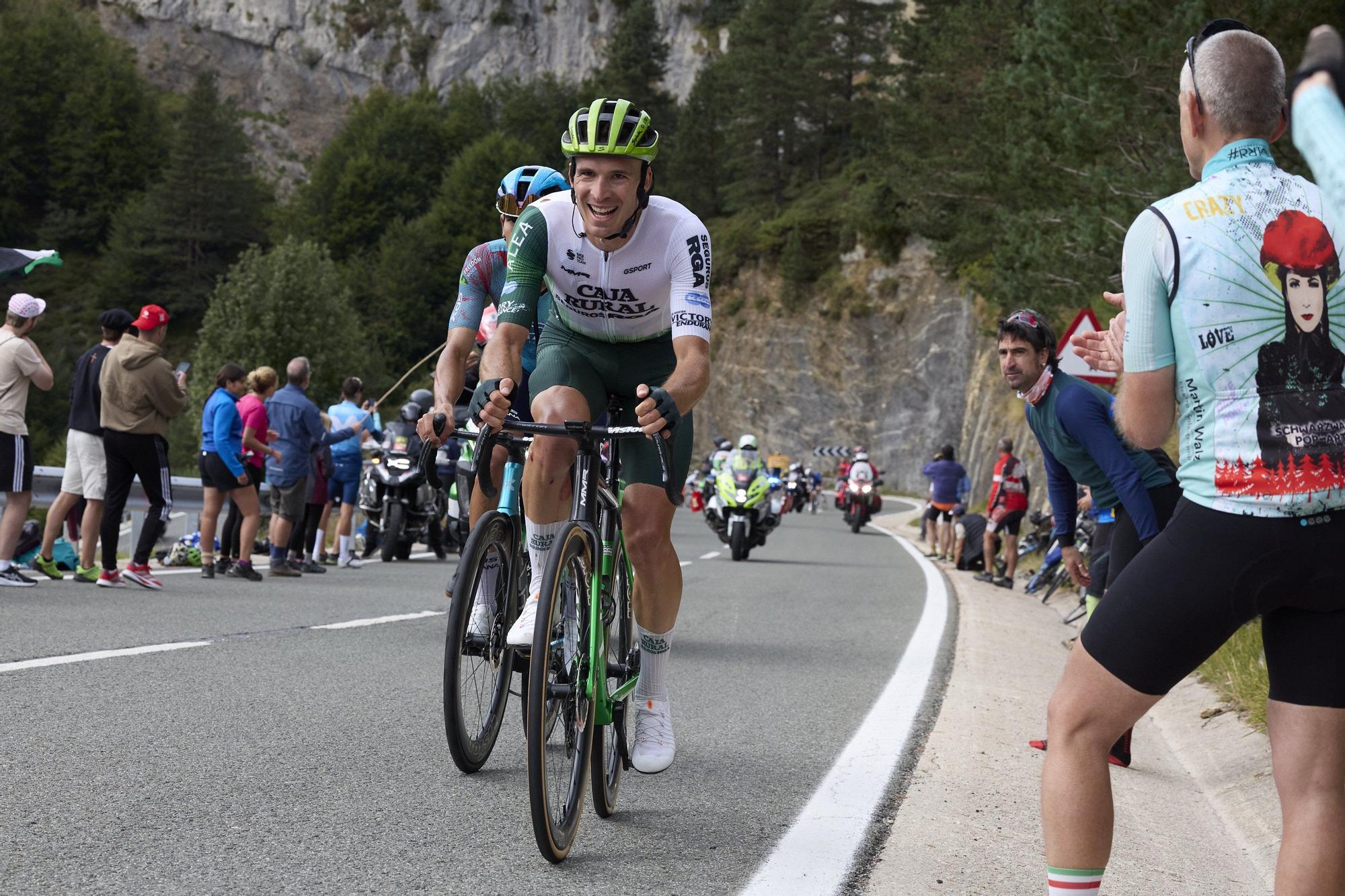 Fotos de la etapa navarra de La Vuelta 25 entre Sendaviva y Larra - Belagua
