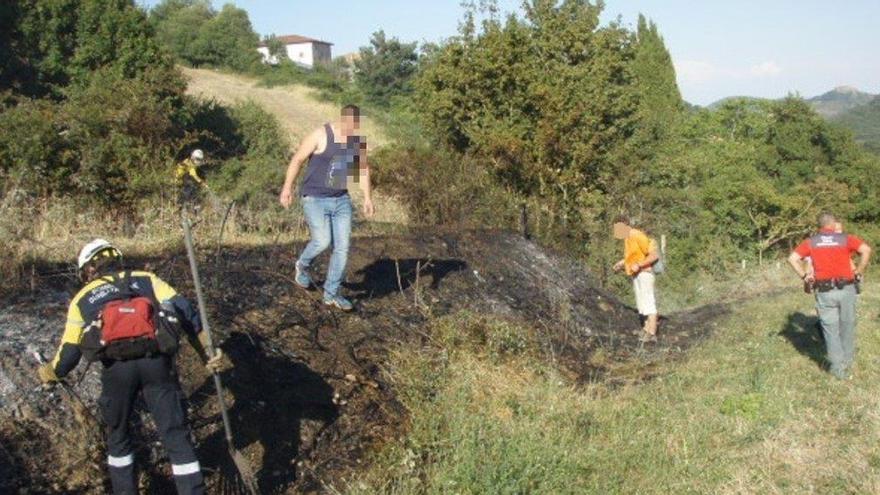 Zona del linde donde se inició el incendio, en el valle de Ollo.