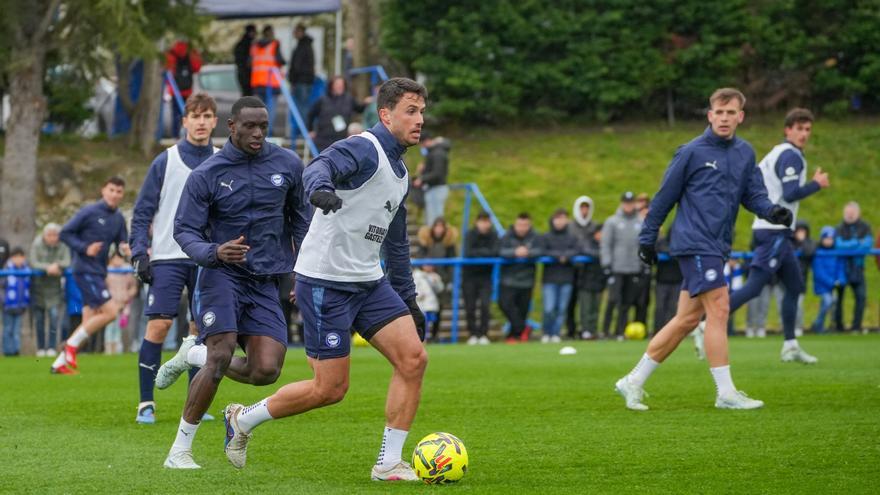 En imágenes: Ibaia abre sus puertas a miles de aficionados albiazules