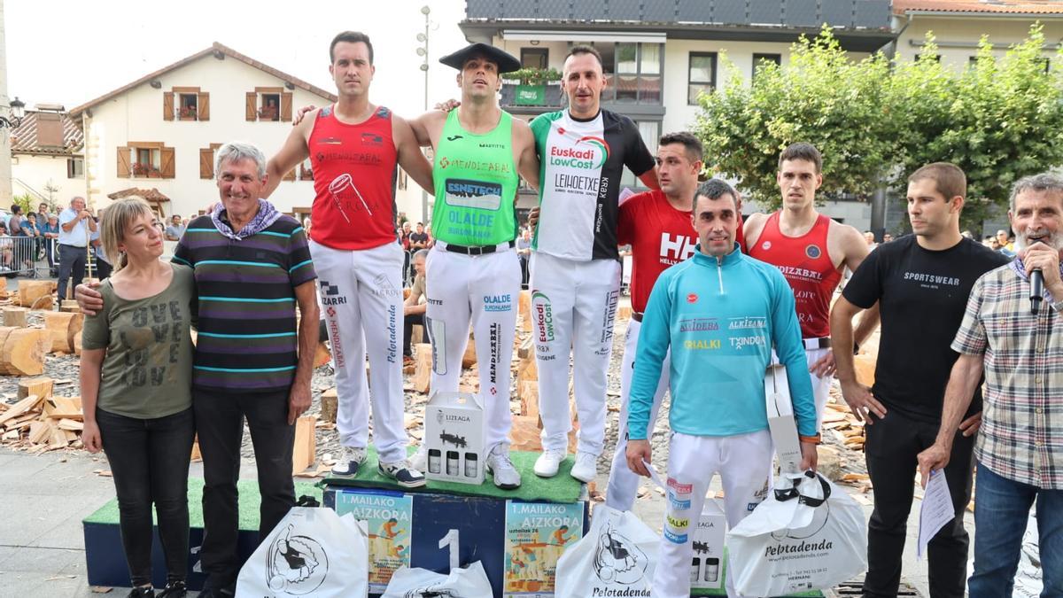 Mikel Larrañaga, Eneko Otaño, Xabier Zaldua, Basozabal, Ugaitz Mugerza y Julen Alberdi.