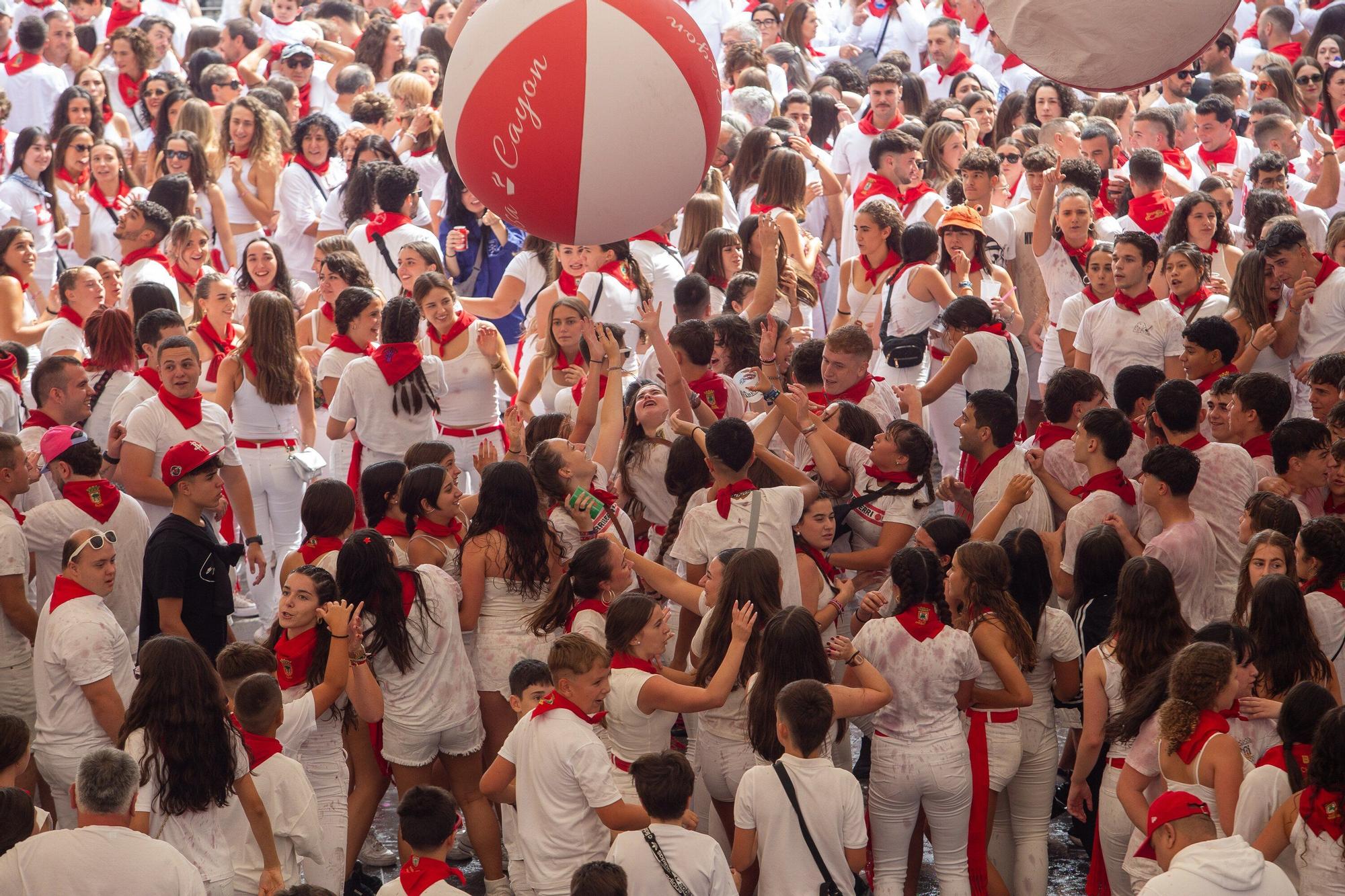Fotos del cohete de fiestas de Olite 2025