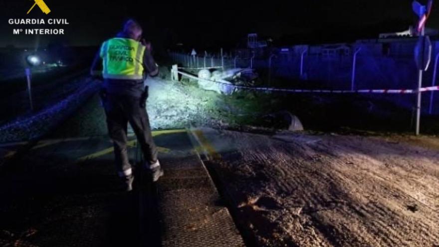 Muere un conductor tras ser arrollado su vehículo por un tren Alvia en Talavera de la Reina