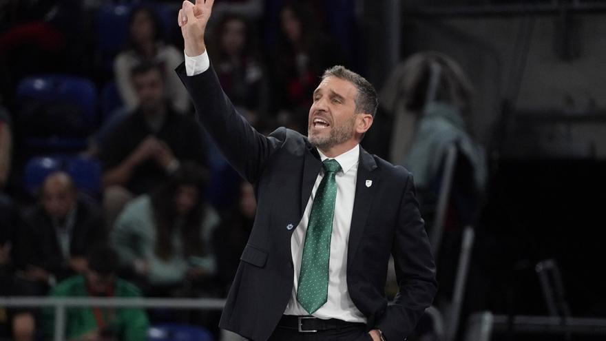 Unicaja hace oficial la salida de Ibon Navarro