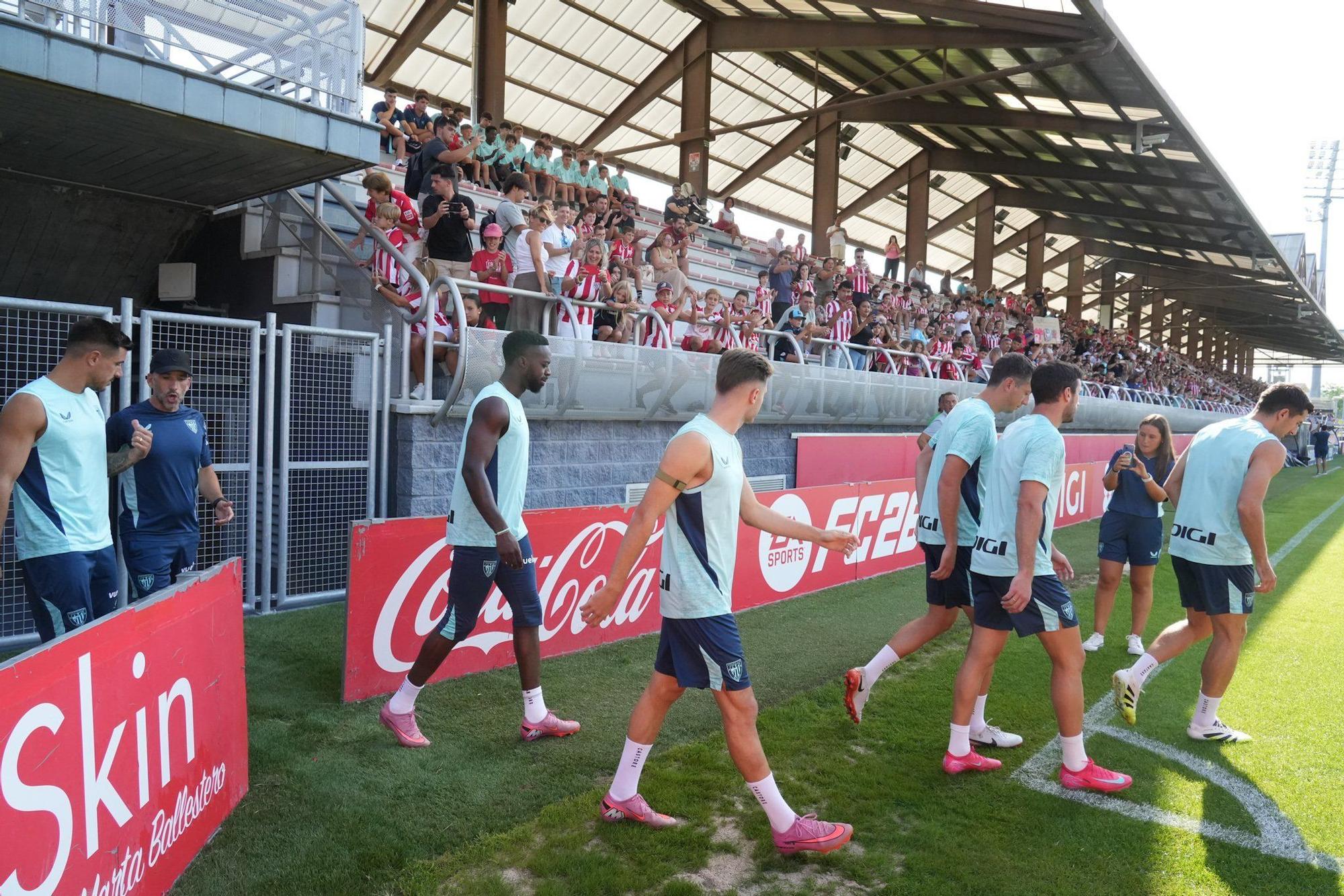 2.500 seguidores arropan al Athletic en Lezama