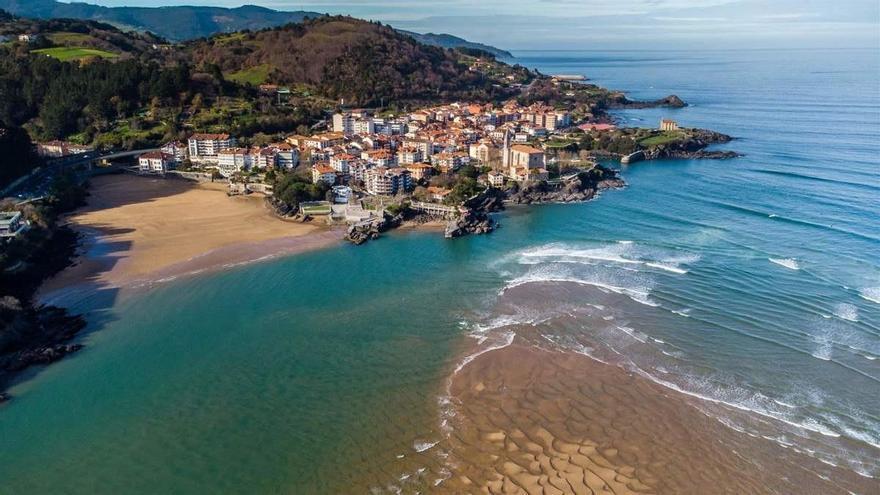 El impresionante acantilado de Bizkaia con vistas únicas a Urdaibai que triunfa en Instagram