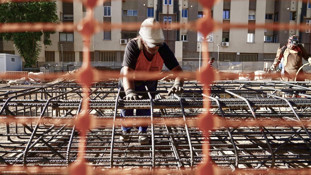 La construcción muestra un comportamiento mejor en Gipuzkoa que la industria.