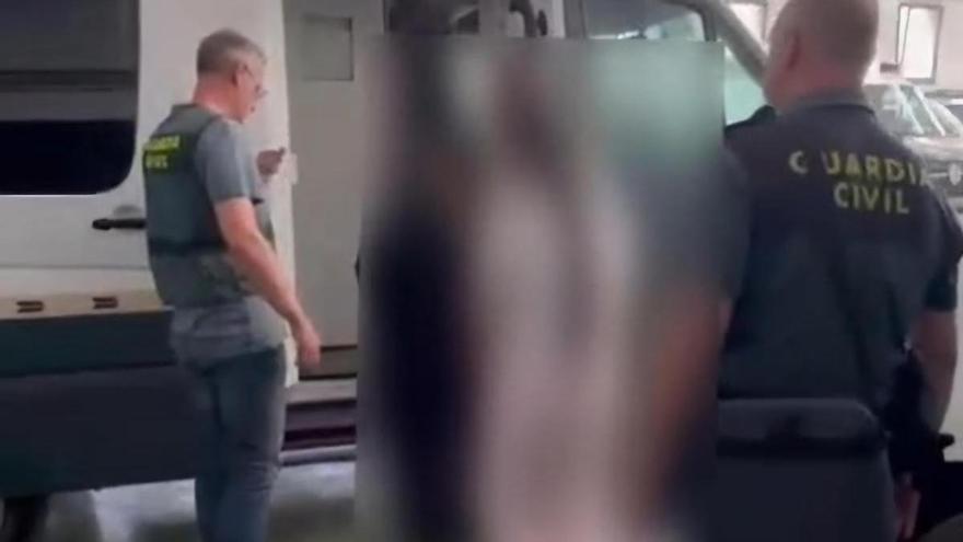 Dos bilbainas, detenidas por vender 17 lingotes de oro falsos