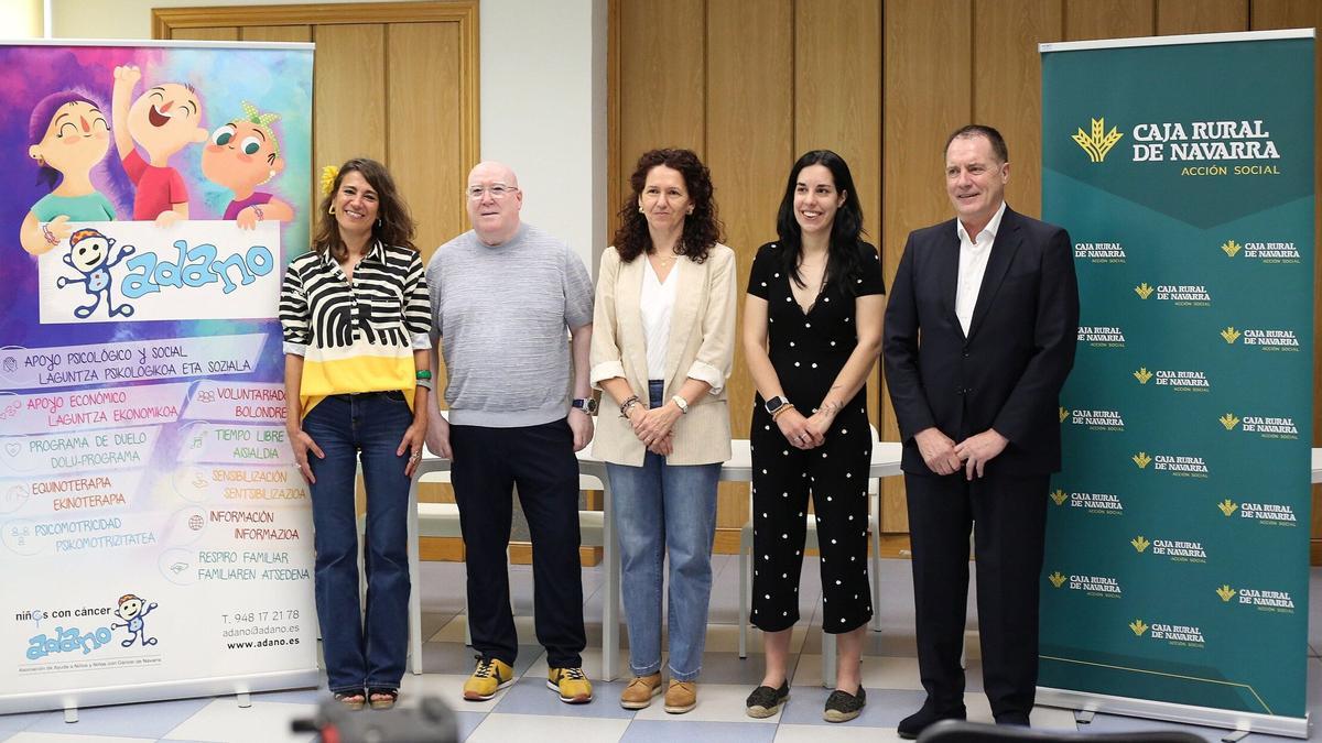 De izq. a dcha.: Maider Beloki, Alfredo Arruiz, Cristina Delgado, Rakel Arjol y Juan M. Ayechu