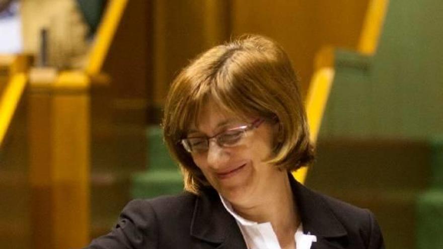 Lakua adjudica licencias de FM  la víspera del inicio de la campaña