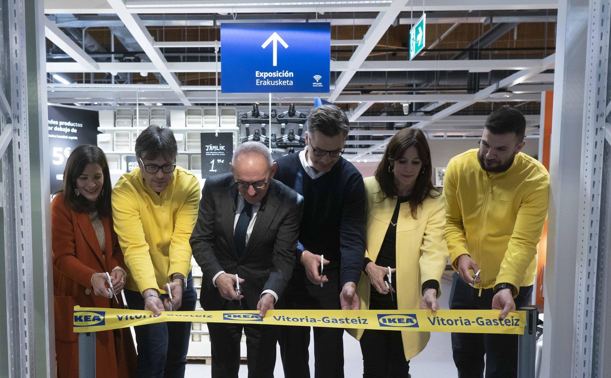 Fotos de la inauguración de la nueva tienda de Ikea en Vitoria