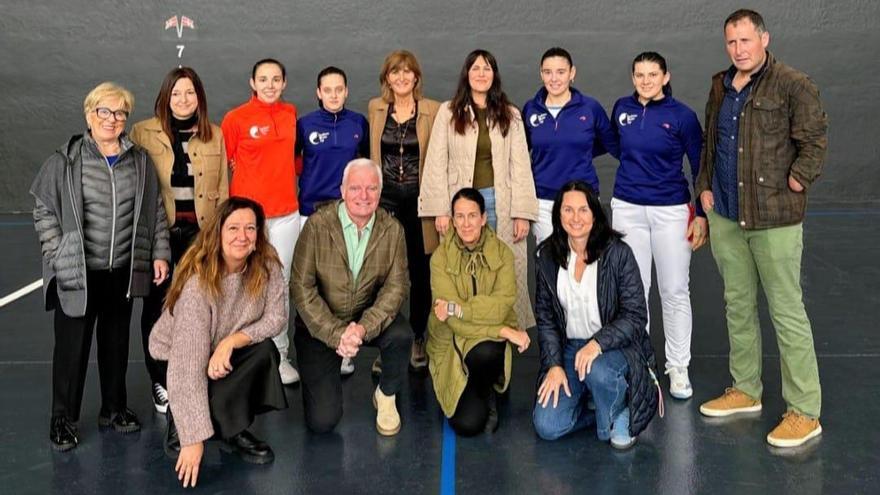 Fika estrena su renovado frontón municipal