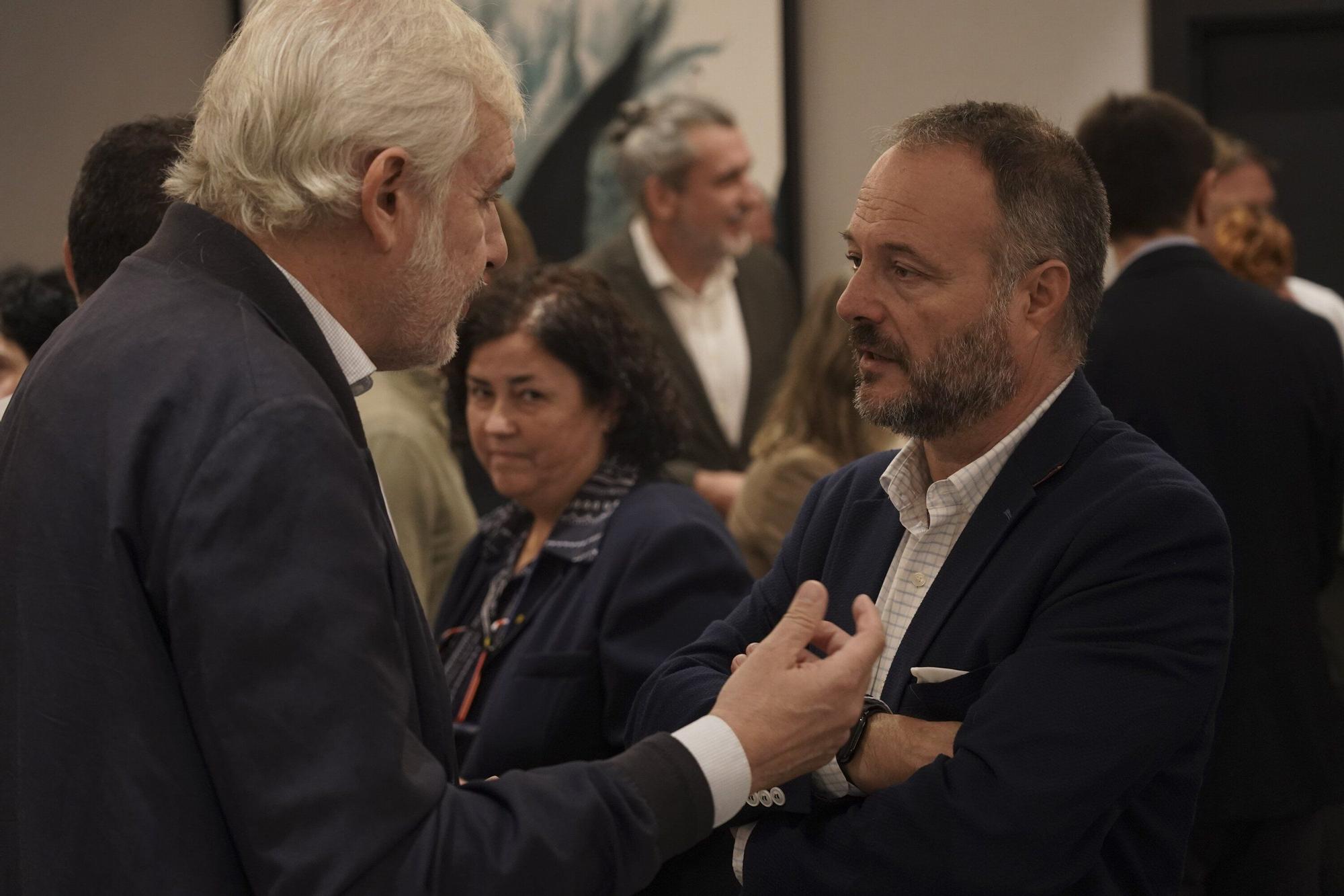 Todas las imágenes del "Encuentro Deia: Rehabilitación y vivienda"