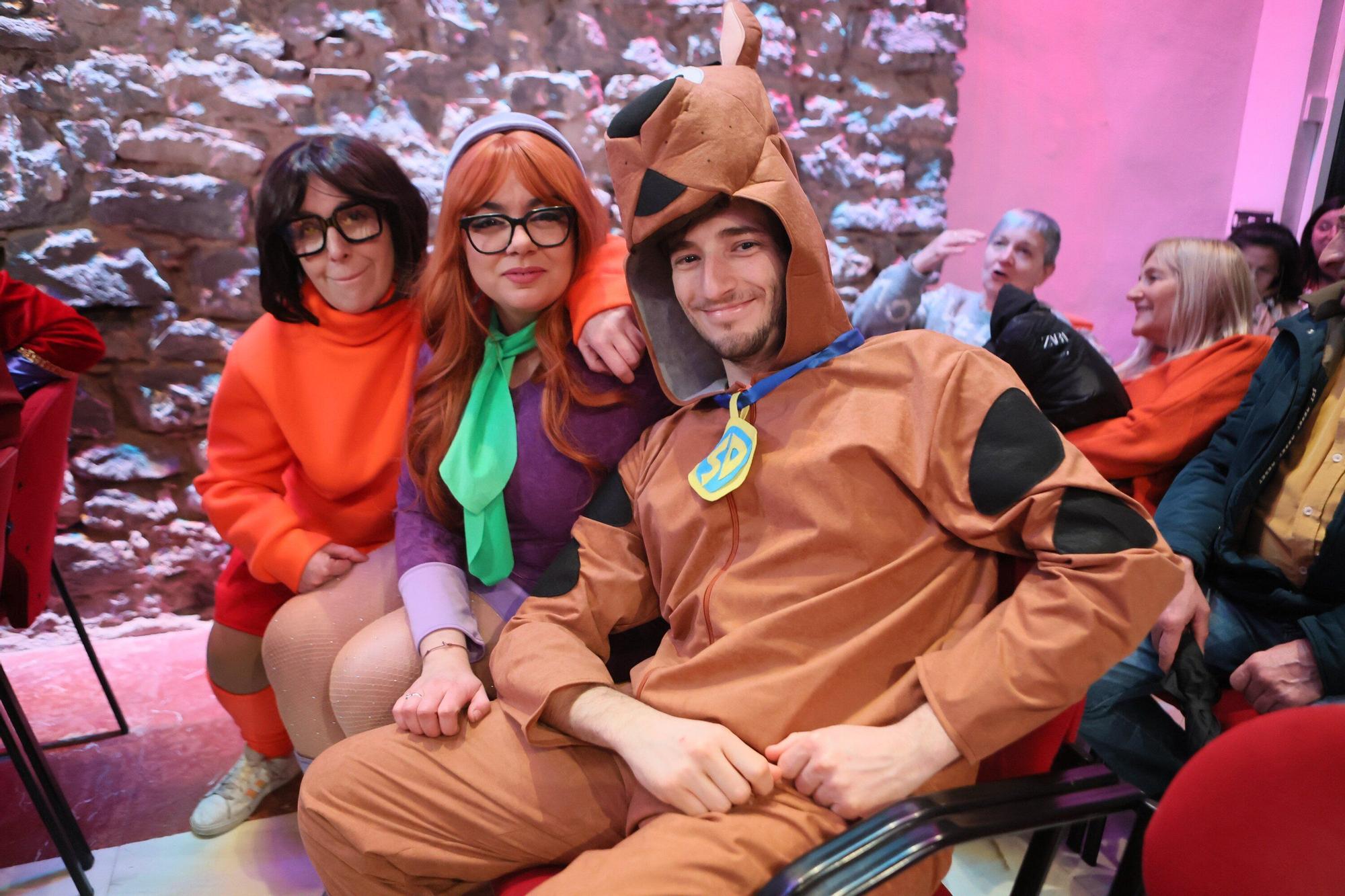 En imágenes: Presentación de Carnaval de las comparsas en el Palacio Villa Suso