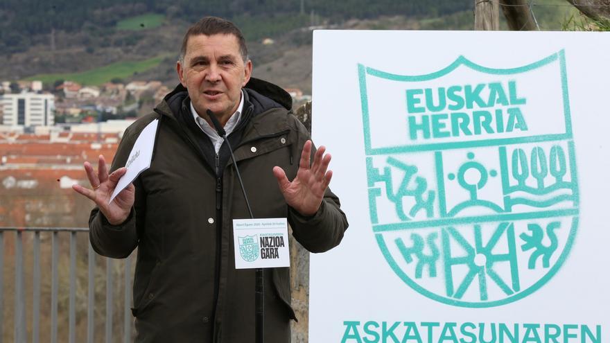 Otegi culpa del retraso del estatus al PNV y a que Cerdán está preso