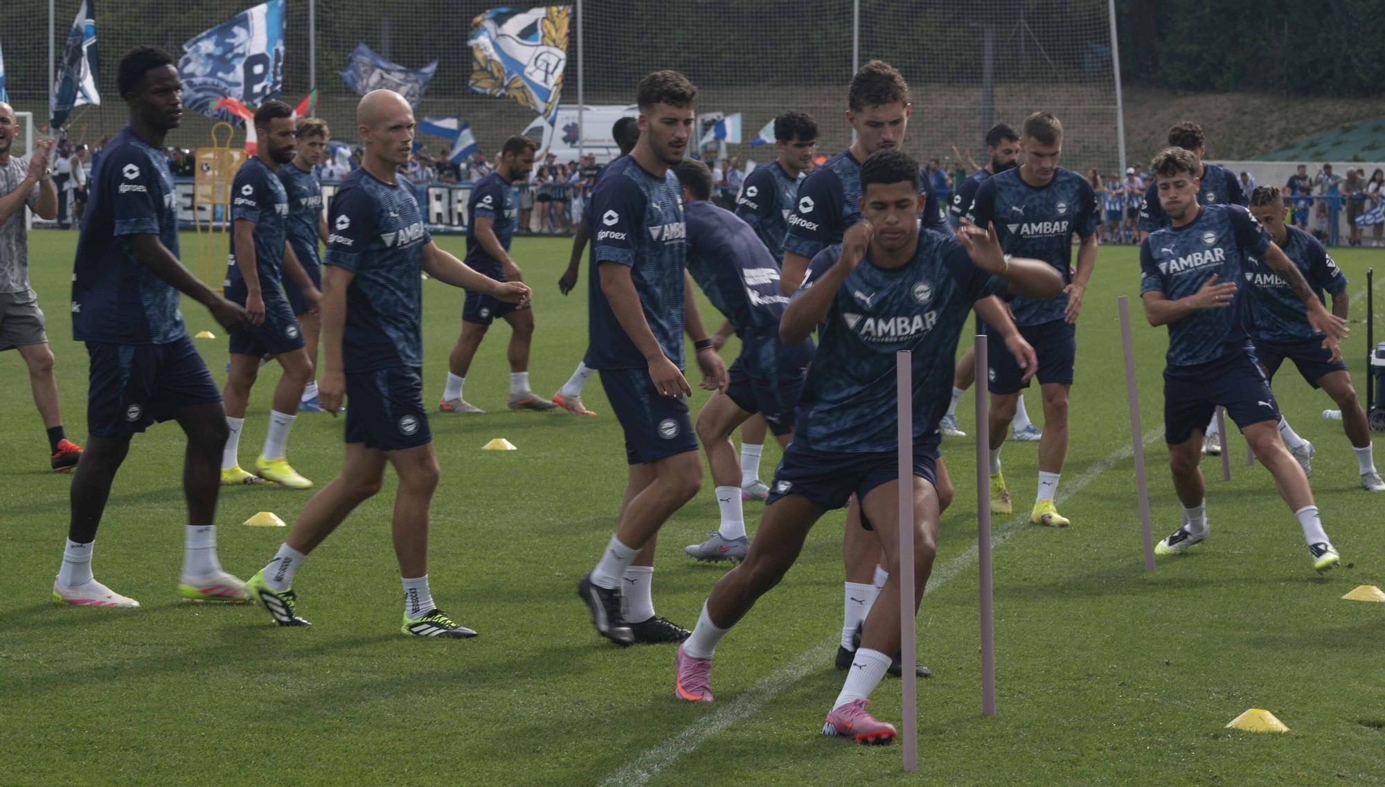 En imágenes: Una afición entregada al Alavés