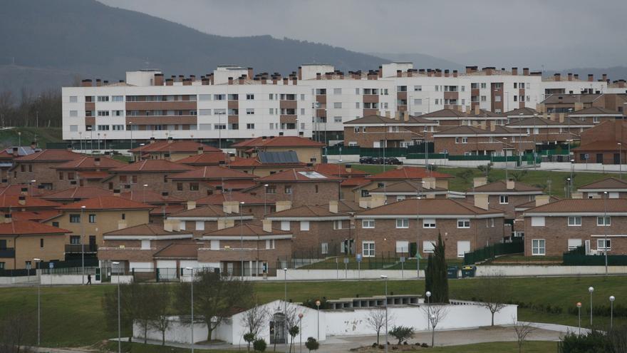 Herido un joven trabajador tras ser atropellado en un garaje en Orkoien