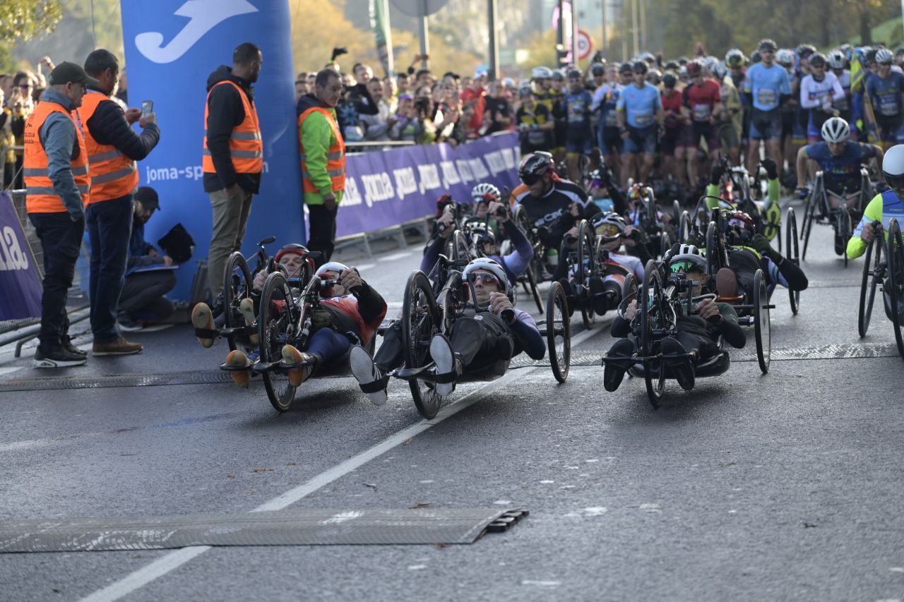 Ilusión y concentración en la salida de la Behobia-San Sebastián