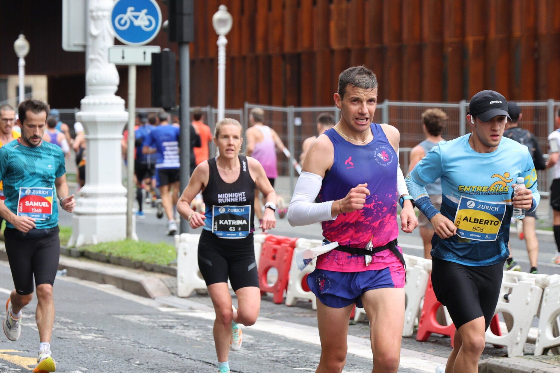 La 46 edición de la Maratón de San Sebastián, en imágenes