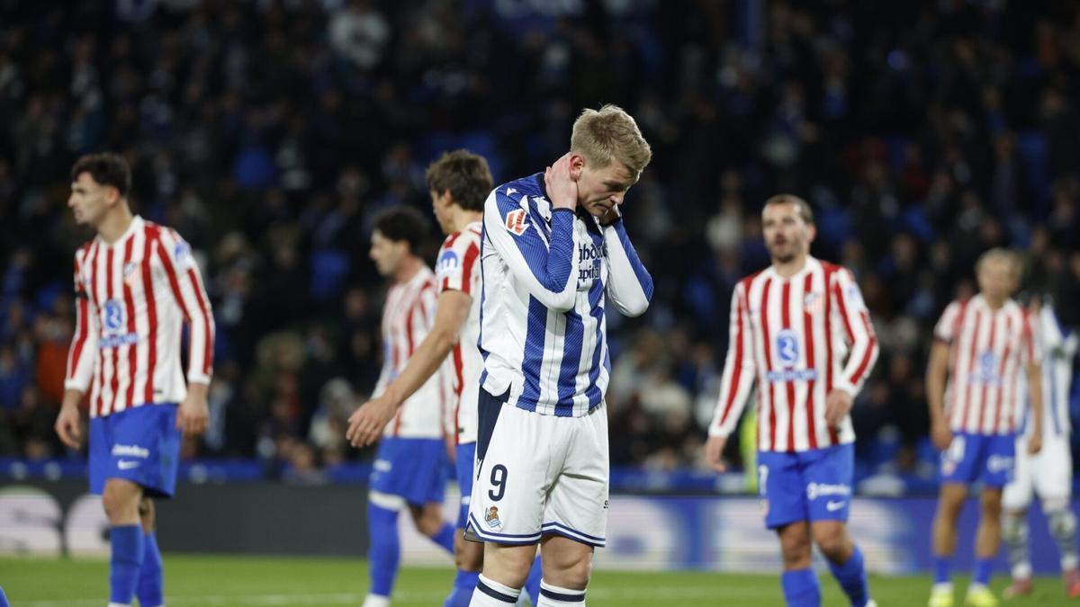 Óskarsson regresa 127 días después