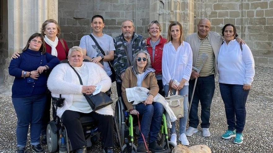Cuidar cerca, vivir mejor en Viana