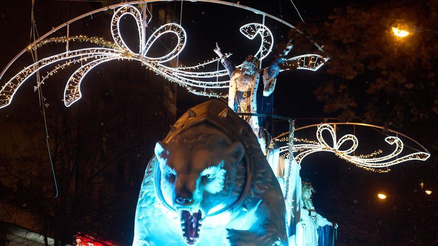 Abrigo, gorro, bufanda y guantes: las cabalgatas de Reyes Magos llegarán a Navarra con mucho frío