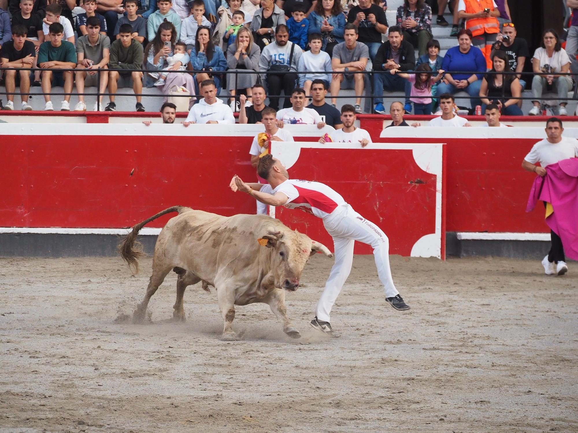 El extremeño Israel Pérez 'Ruso' se estrena con victoria en el Campeonato de Recortadores de Azpeitia