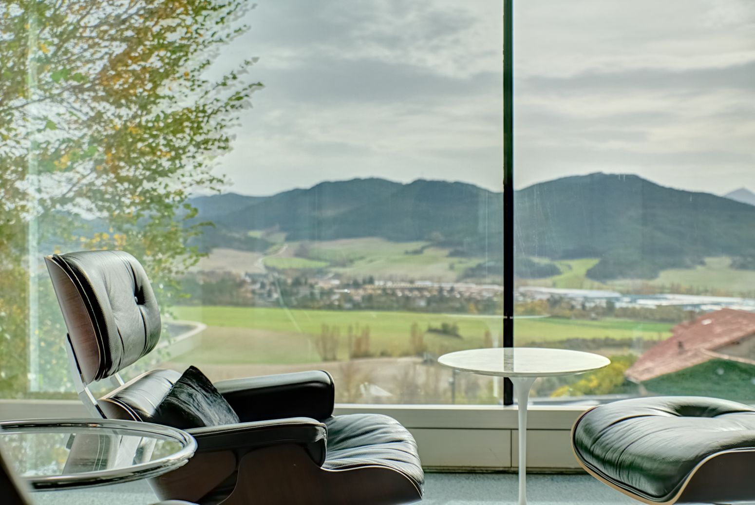 Una vivienda única en Alzuza sale al mercado: luz natural, paisaje del valle y un diseño pensado para el bienestar