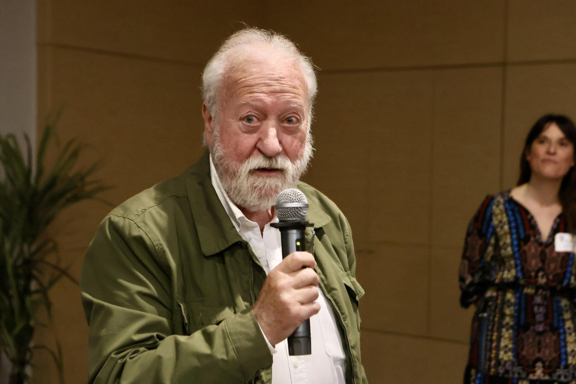 En imágenes: Homenaje al histórico entrenador de atletismo alavés Víctor Clemente