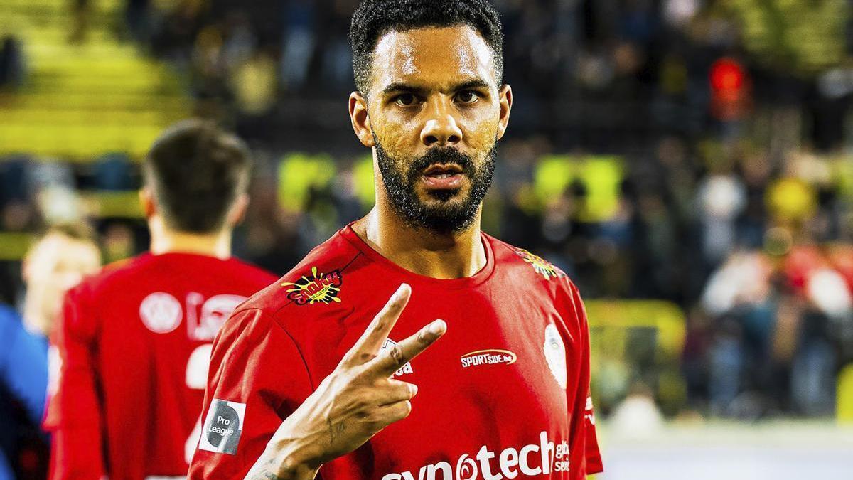 Jonás Ramalho, con su nuevo equipo, el Olympic Charleroi de Bélgica.