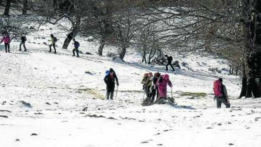 Los montañeros se citan en Aralar