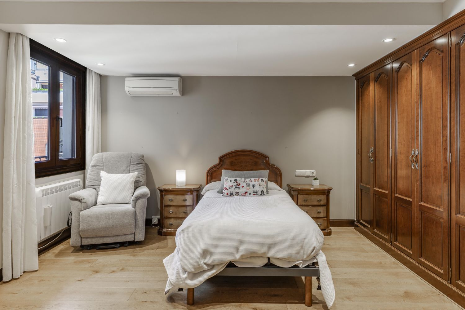 Vivir en el corazón de San Sebastián: espacio, luz y carácter en el Gros más exclusivo